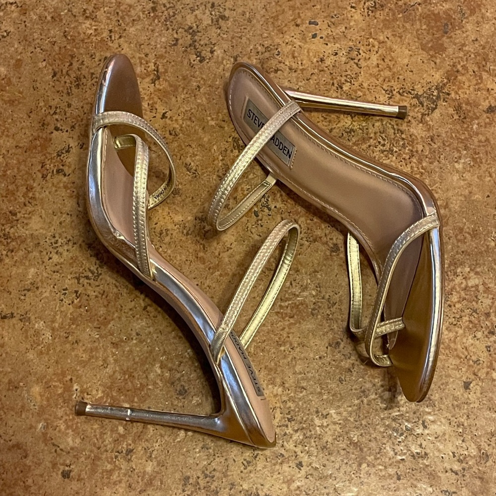 Steve Madden Metallic Gold Heels